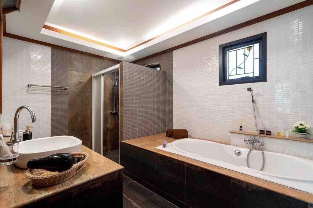 Phuket 6Br Laguna Bangtao Seaside Swimming Pool Villa מראה חיצוני תמונה